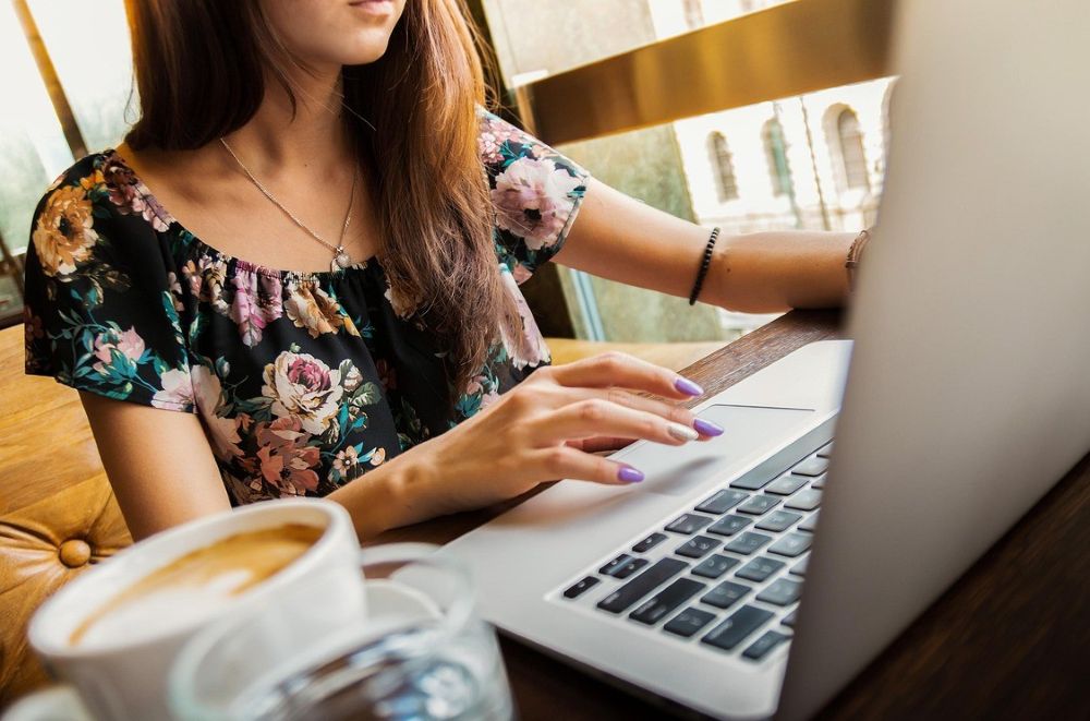 Ich poste Bilder, keine Kontaktanzeige